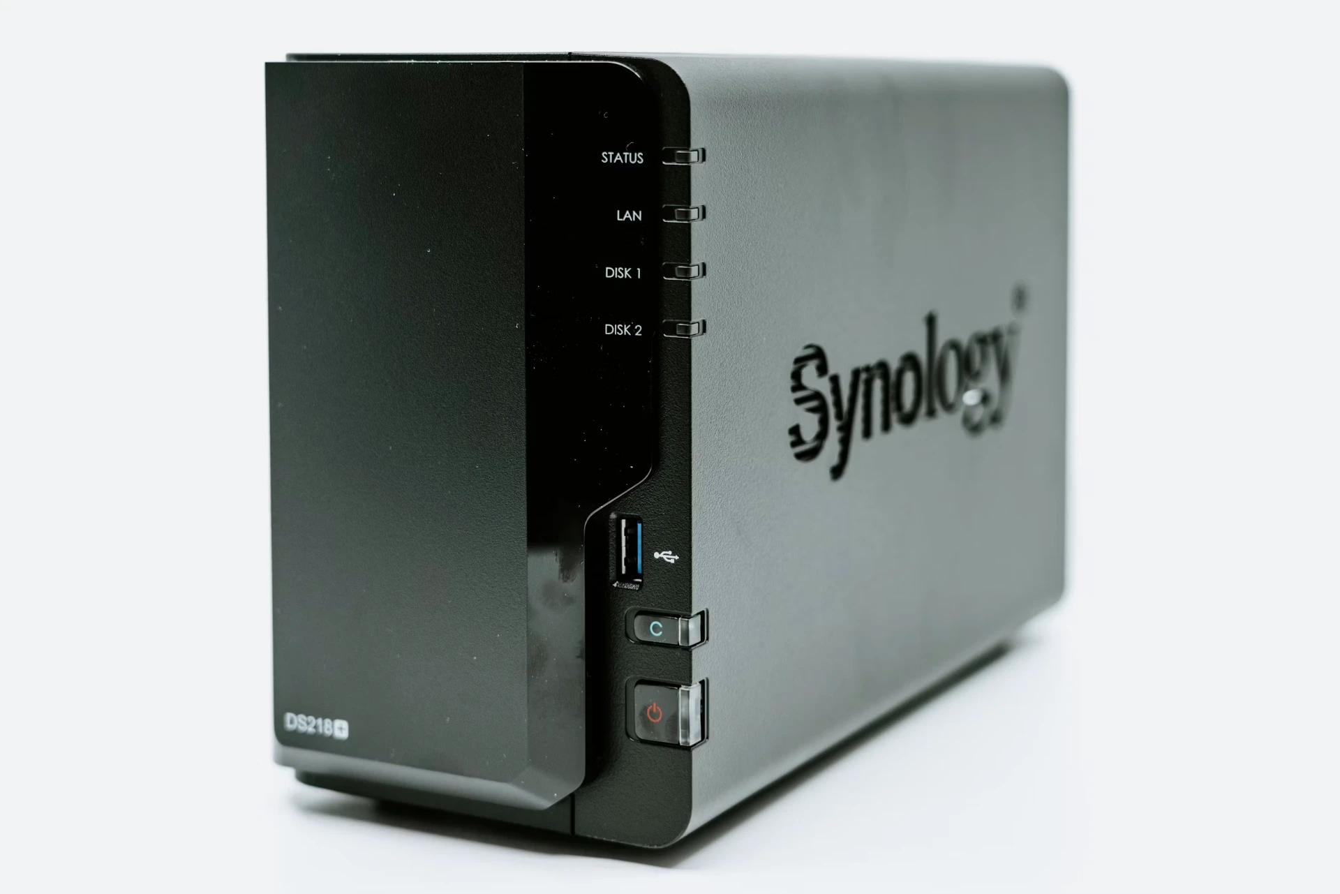 Synology DS218+ NAS, een zwarte netwerkschijf voor thuis of op kantoor